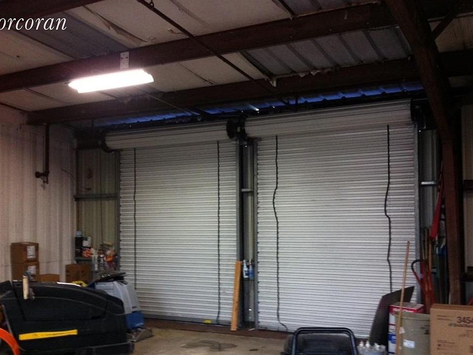 2nd image of 955 25th St