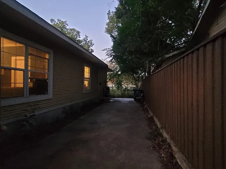 410 Ann Ave — Photo 18