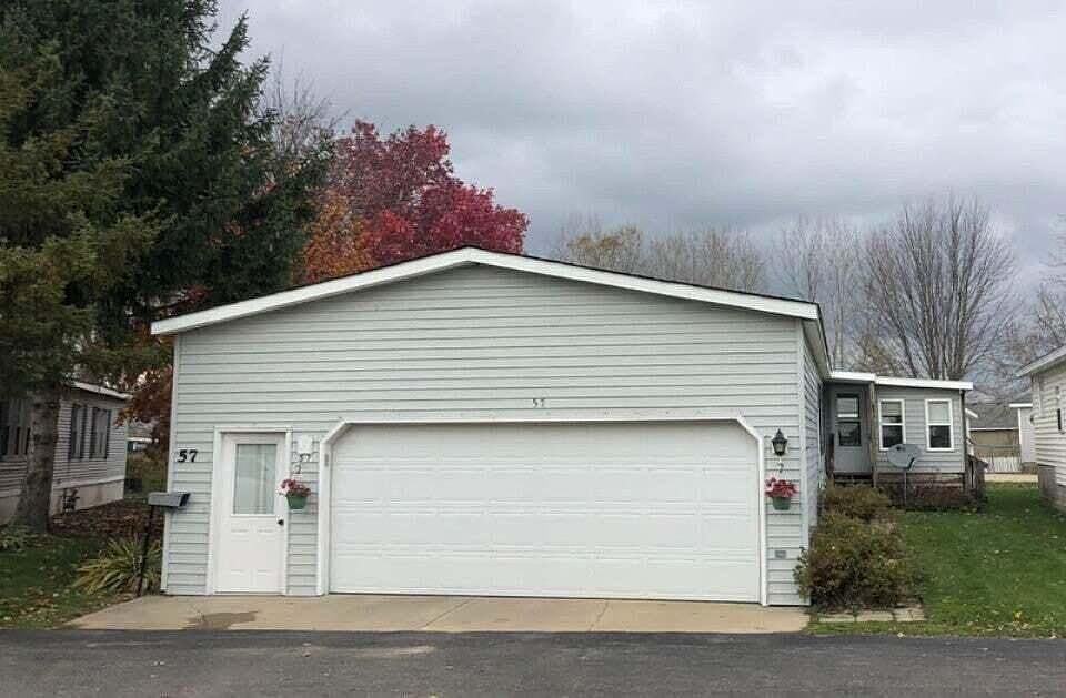1st image of 155 E 48th St Lot 57