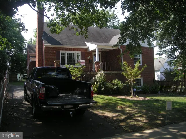 1320B Rowe St, Fredericksburg, VA 22401