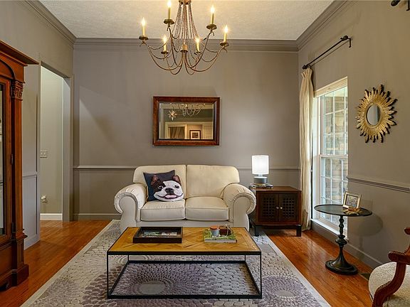 3rd image of 3596 Scotswood Cir