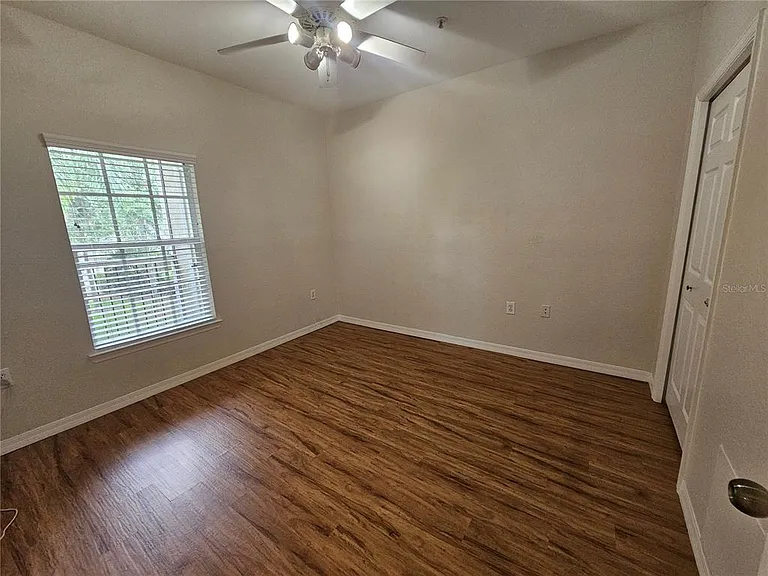 5174 Northridge Rd #209 — Photo 10
