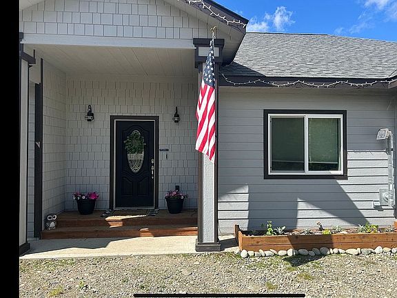 4th image of 4200 Drift Way