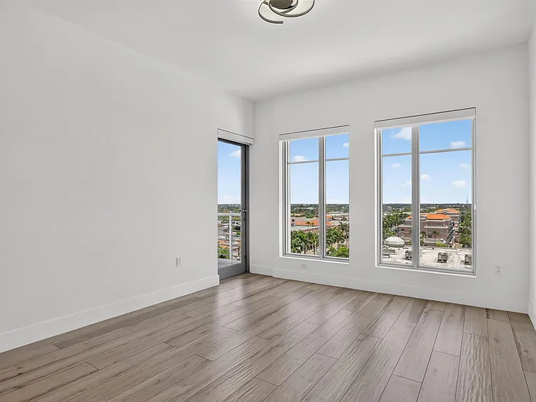 155 E Boca Raton Rd #1019 — Photo 7