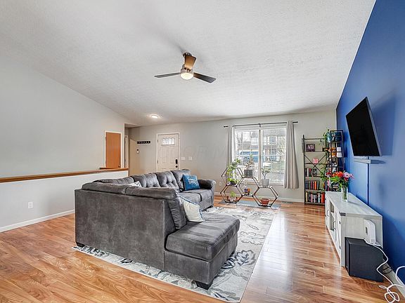 4th image of 260 Effington Ln