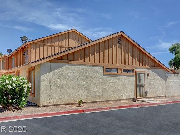2nd image of 3914 Hartford Pl