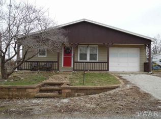 320 E Chatham St, Metamora, IL 61548