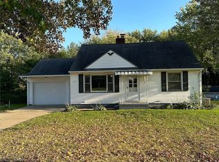9934 Georgetown St NE, Louisville, OH 44641