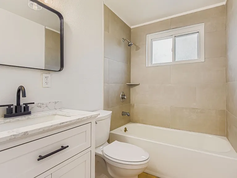 301 S Newland St — Photo 8