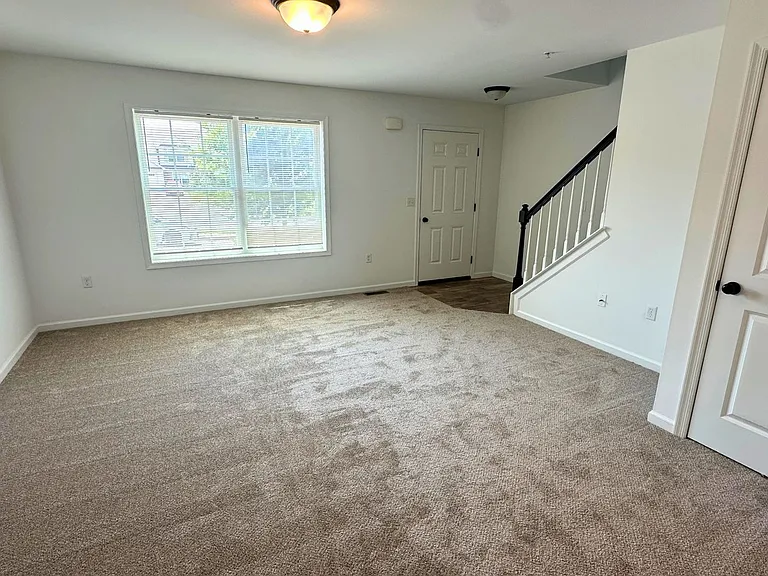 429 Masonic Dr — Photo 5