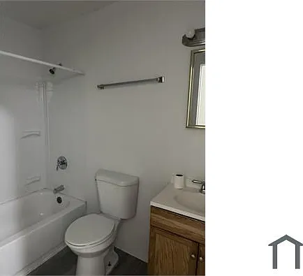1324 Academy Ave — Photo 6