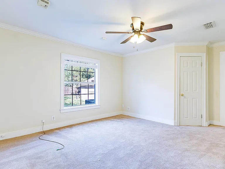 1119 Kenwood Dr — Photo 14