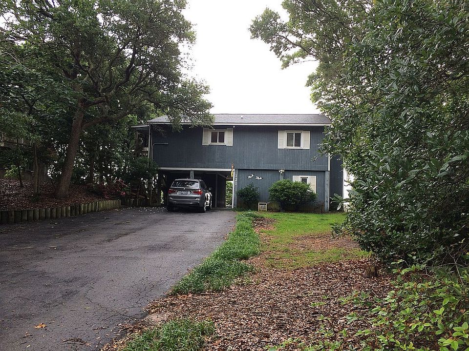 1st image of 121 Hoop Pole Creek Dr