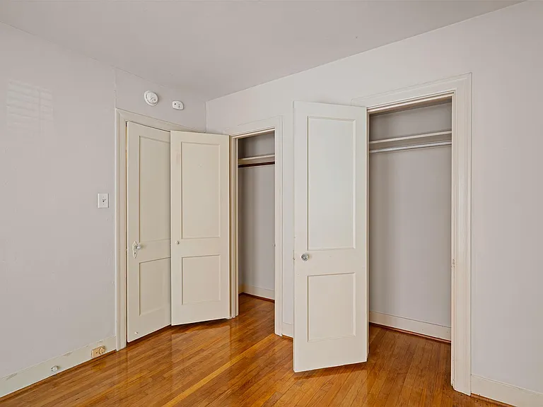 1806 Banks St #1 — Photo 18