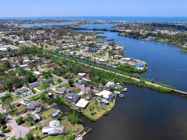 214 Pompano Ln, Nokomis, FL 34275