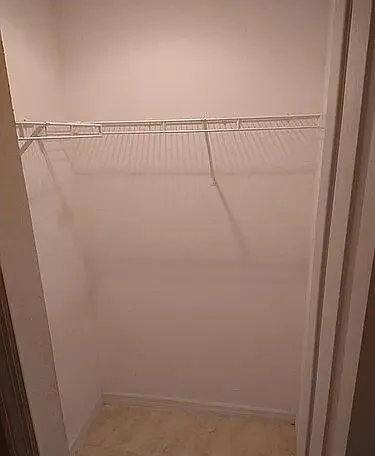 141 Inconnu Court - 1 — Photo 4