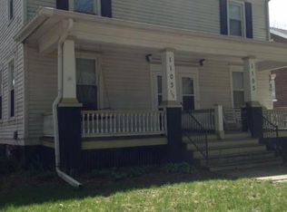 1103 1/2 E Olive St, Bloomington, IL 61701