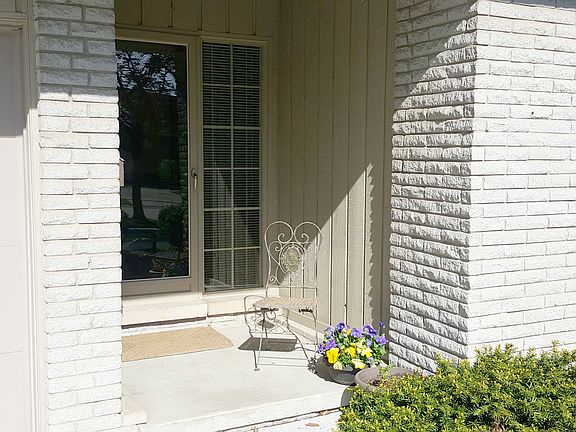 4th image of 2511 Wexford Dr