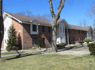 18 Laramie Ct, Coram, NY 11727