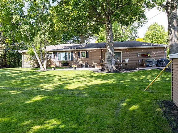 5th image of 2674 Woodcrest Dr