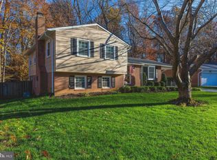 7109 Hadlow Ct, Springfield, VA 22152