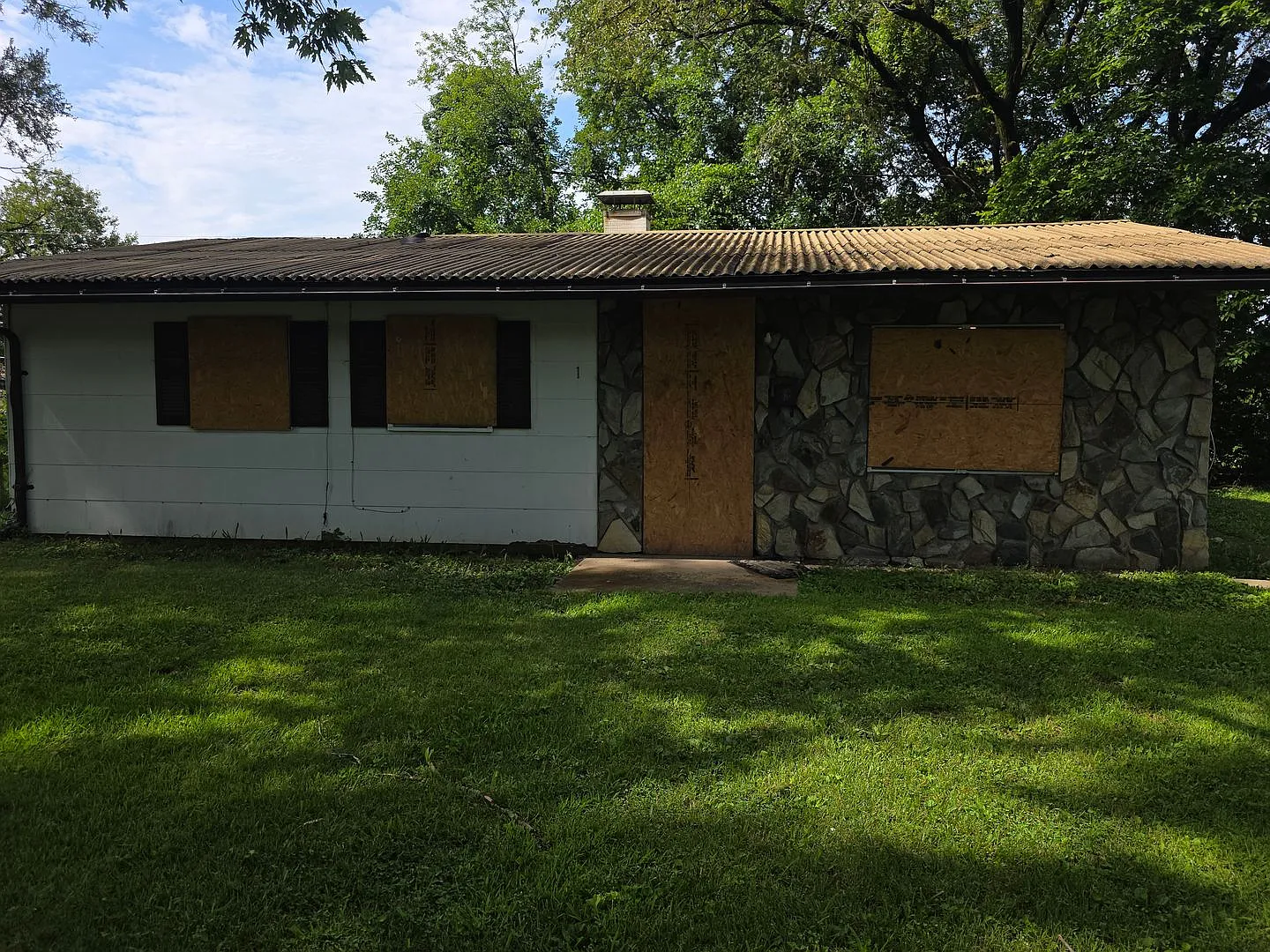 1 Westwood Dr — Photo 1