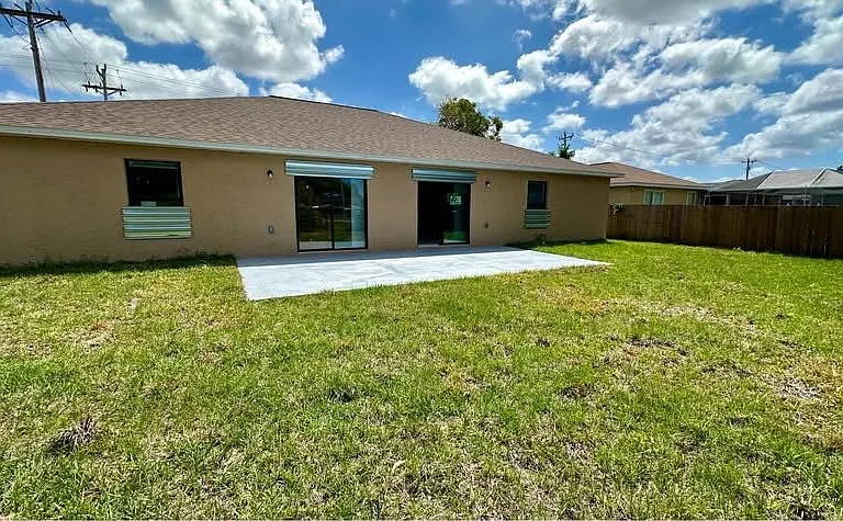 3310 SW 17th Pl #3310 — Photo 18