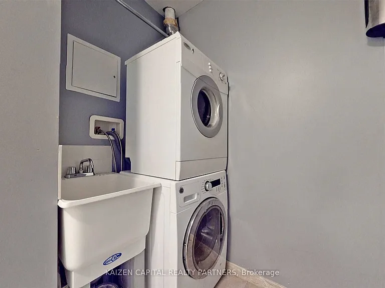 45 Yorkland Blvd #205 — Photo 30