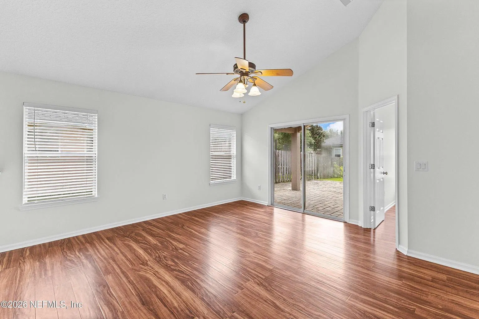 4 bed, 1693 sqft, $2,700 — Photo 4