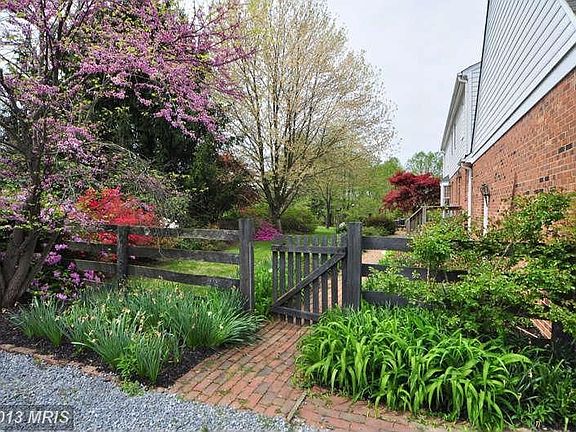 5th image of 39323 Still Meadow Ln
