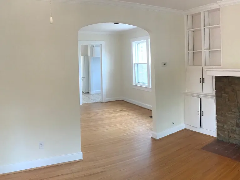 418 Iola Rd — Photo 8