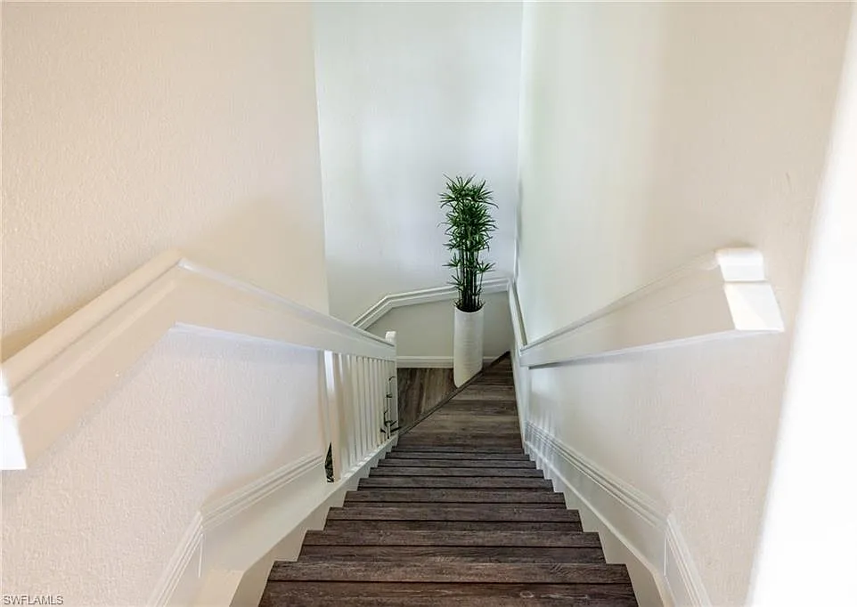 2 bed, 2.0 bath, 1727 sqft, $5,500 — Photo 4