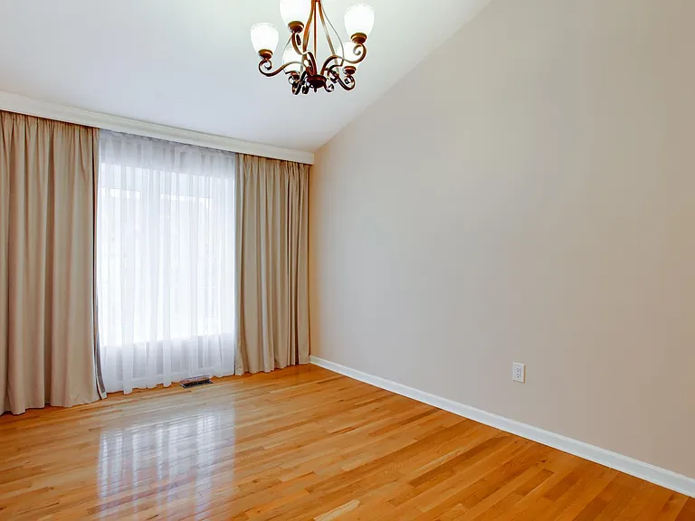 21707 Leatherleaf Cir — Photo 12