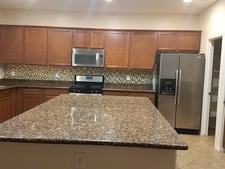 2099 S Martingale Rd — Photo 19