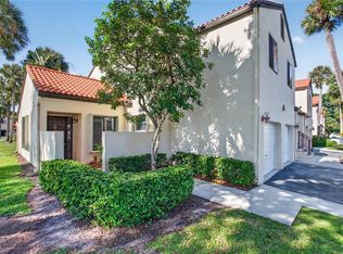 10 VIA DE CASAS SUR #101, BOYNTON BEACH, FL 33426