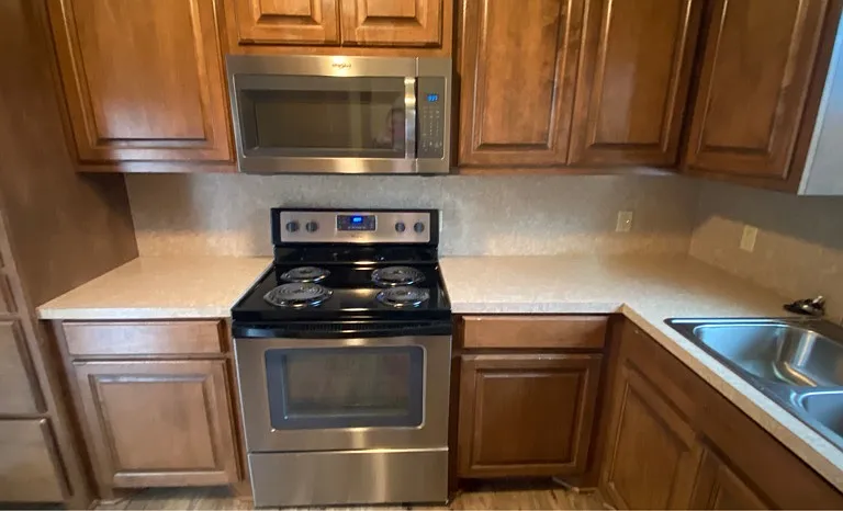 408 Boston St — Photo 18