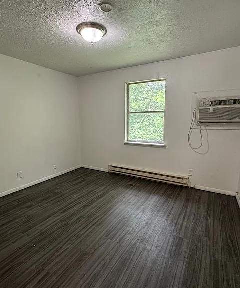 111 Park View Ct #8 — Photo 6