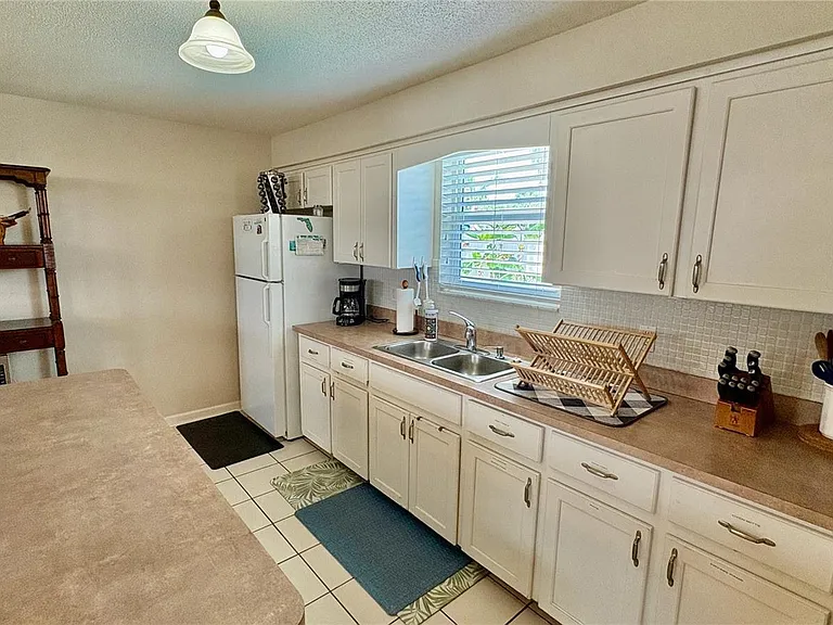 2410 S Atlantic Ave — Photo 9