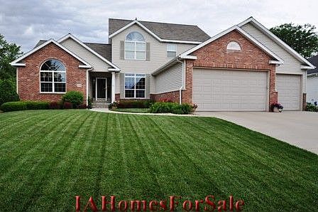 150 Autumn Woods Drive NW