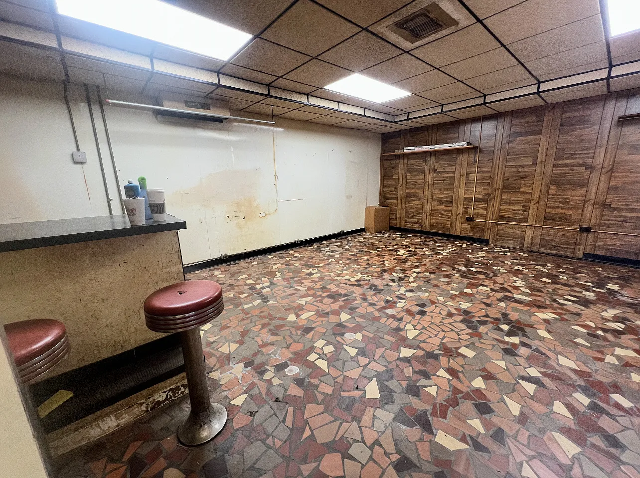 10th Street - 1002 — Photo 2