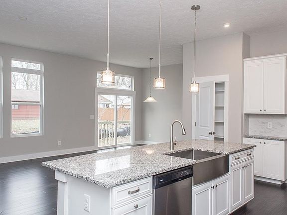 4th image of 3526 Sandlewood Dr