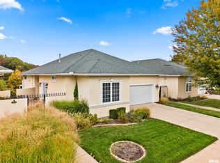 5606 W Grande Cir, Peoria, IL 61615