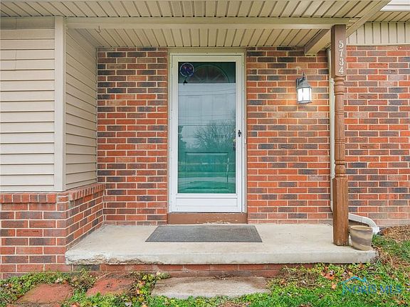 2nd image of 5734 Hill Ave
