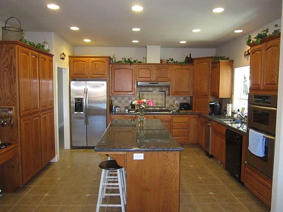 4th image of 755 Paullus Dr