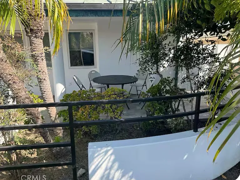 1569 Skyline Dr — Photo 34
