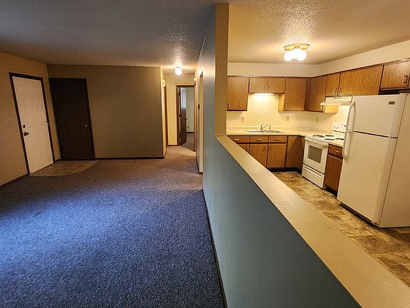 5th image of 1060 Dutchman Dr APT 3