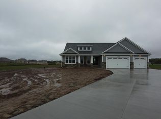 W276N9119 N Red Fox Run, Lisbon, WI 53089