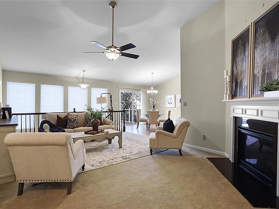 5th image of 601 Paddington Hill Dr