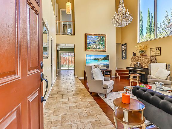 4th image of 641 Cayo Grande Ct