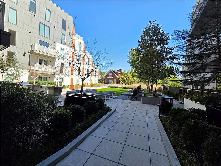 775 Juniper St NE #428 — Photo 40